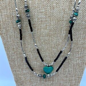 Vintage Handmade Silver Tone Necklace. Faux Malachite beads with Silver beads.